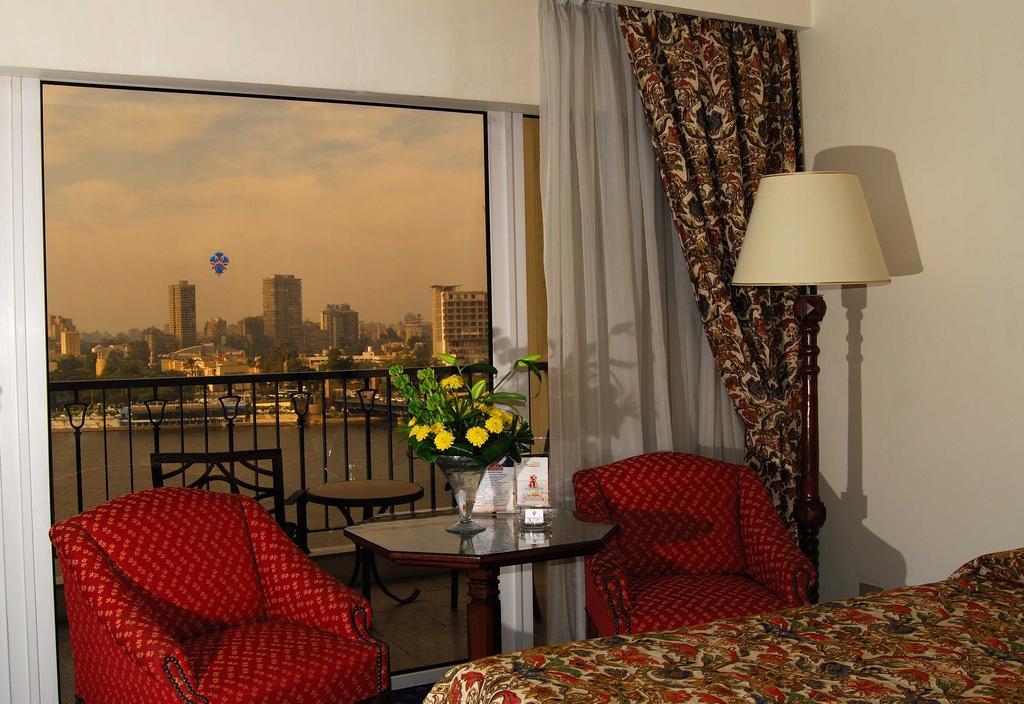 Shepheard Hotel Cairo Exterior foto