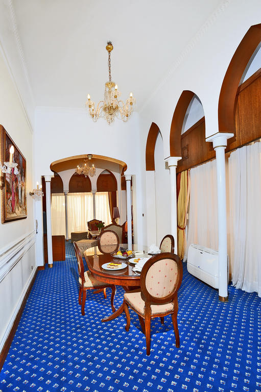 Shepheard Hotel Cairo Exterior foto